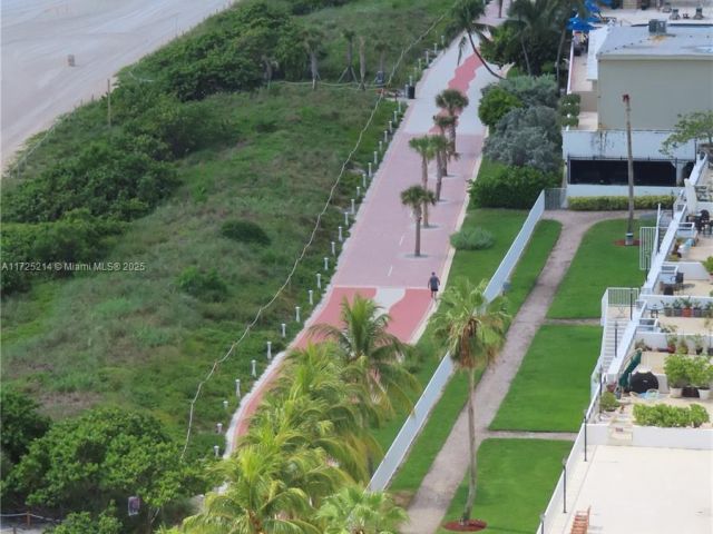 Apartment for sale  Unit #1011 - photo 7434331