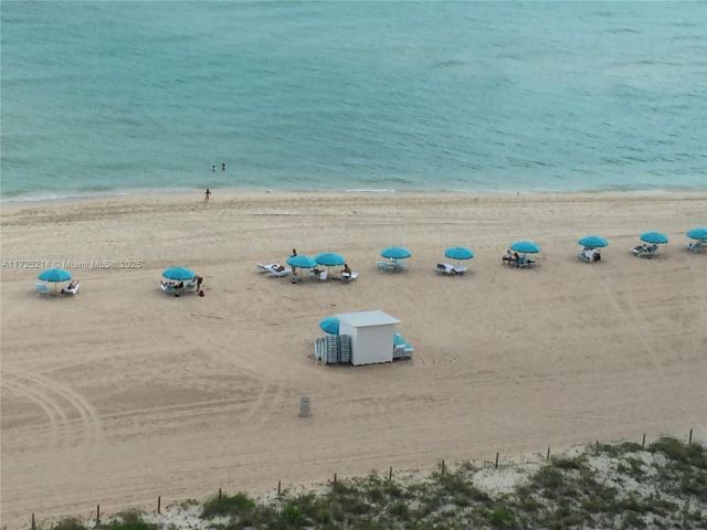 Apartment for sale  Unit #1011 - photo 7434335