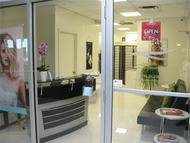 Apartment for sale  Unit #1011 - photo 7434348