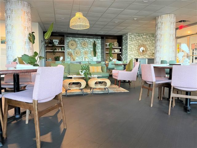 Apartment for sale  Unit #1011 - photo 7434357