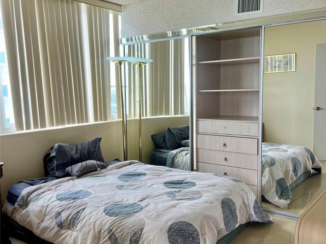 Apartment for sale  Unit #1210 - photo 5710203