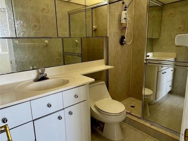 Apartment for sale  Unit #1210 - photo 5710204