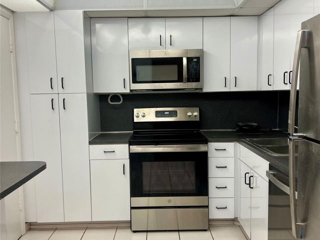 Apartment for sale  Unit #1210 - photo 5710212