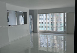 Apartment #1406N at Southpoint