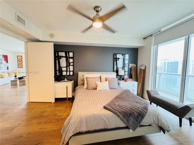 Apartment for sale  Unit #3510 - photo 5630288