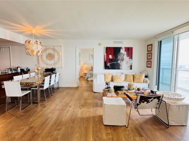 Apartment for sale  Unit #3510 - photo 5630289