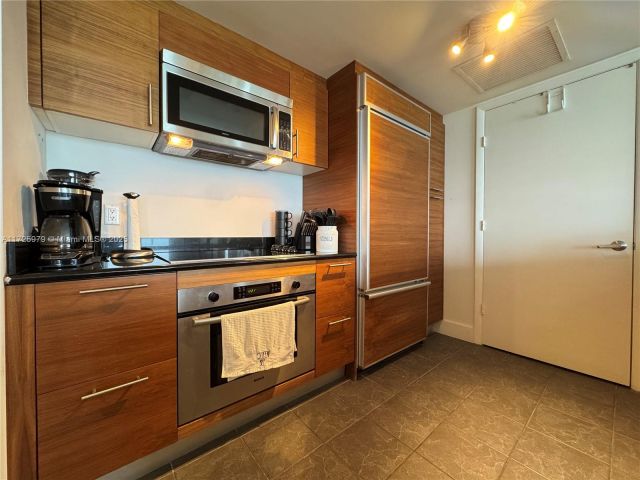 Apartment for sale  Unit #3510 - photo 5630297