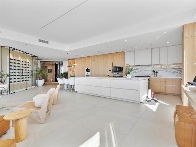 Apartment for sale  Unit #PH1 - photo 6262829