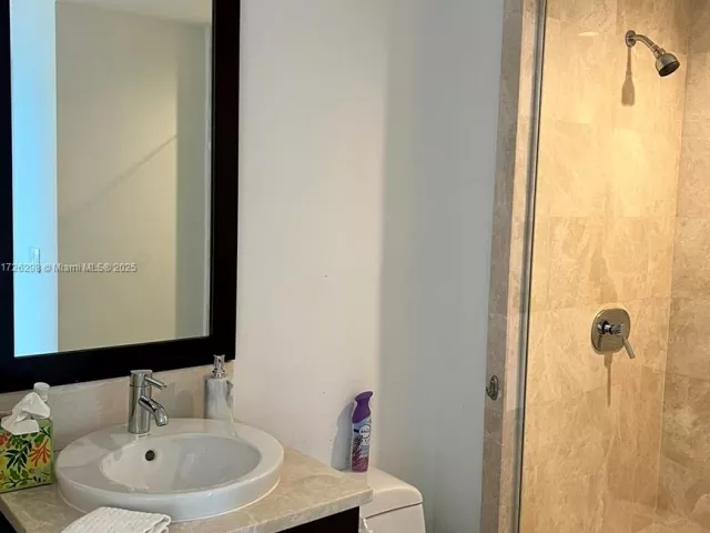 Apartment for sale  Unit #2008 - photo 5671087