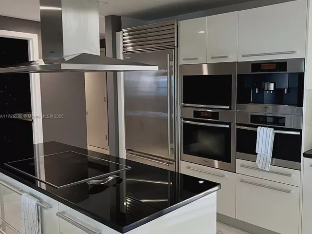 Apartment for sale  Unit #2008 - photo 5671088