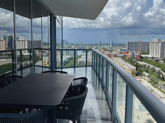 Apartment for sale  Unit #2008 - photo 5671093