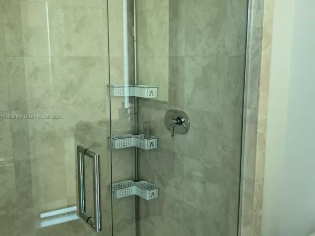 Apartment for sale  Unit #2008 - photo 5671081