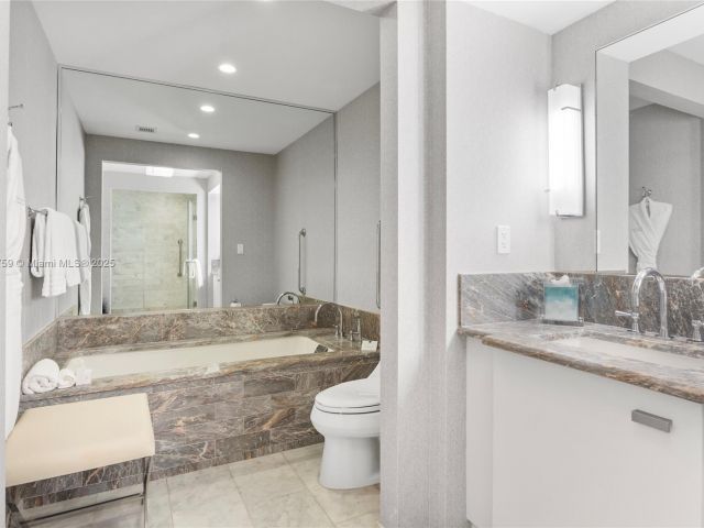 Apartment for sale  Unit #R2210 - photo 6290059