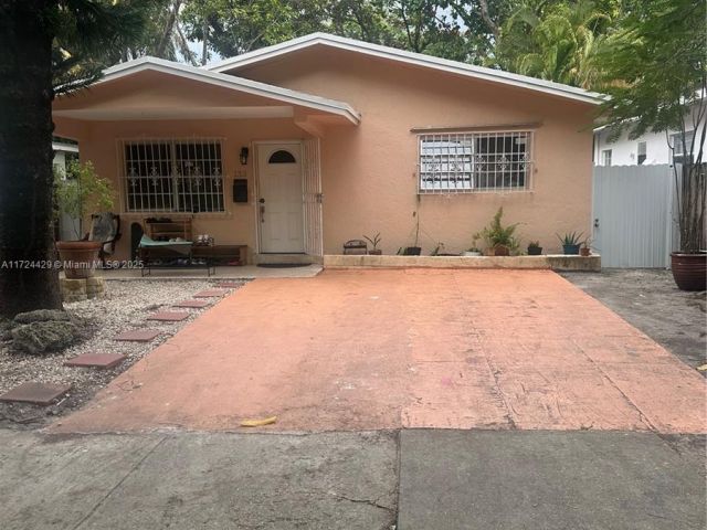 Home for sale at 133 NE 48th St - photo 5815860