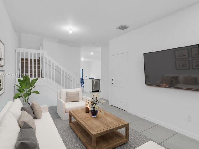 Home for sale at 274 SW 159th Pl - photo 5551137