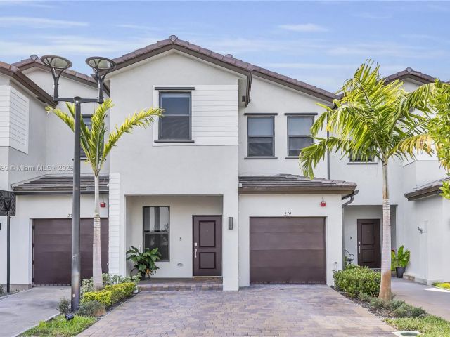 Home for sale at 274 SW 159th Pl - photo 5551139