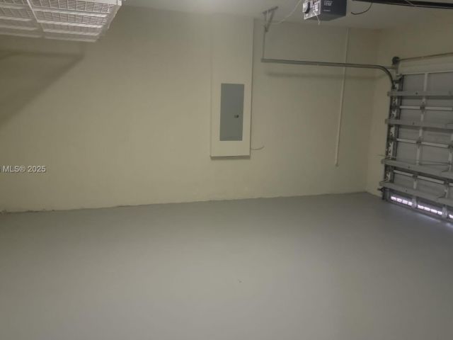 Home for sale at 571 SE 37th Pl - photo 5991749