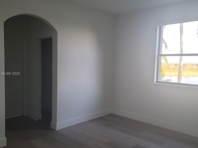 Home for sale at 571 SE 37th Pl - photo 5991753