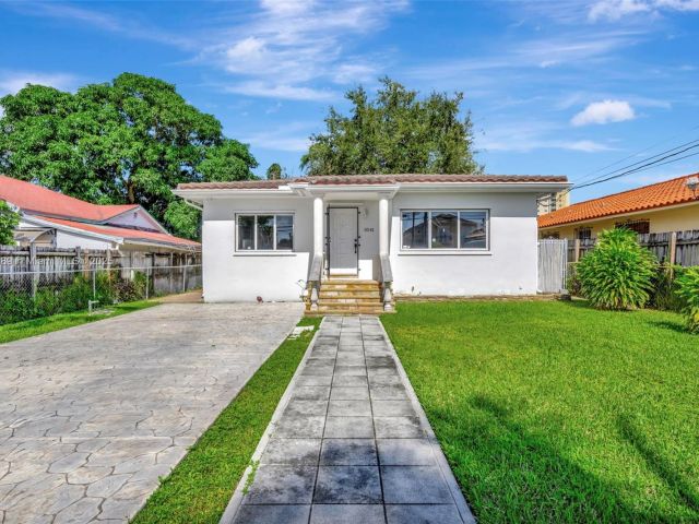 Home for sale at 3541 SW 23rd Ter - photo 5763521