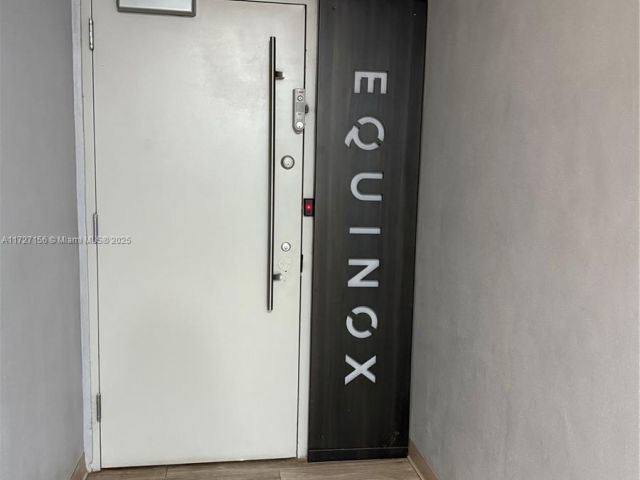 Apartment for sale  Unit #1004 - photo 5700244