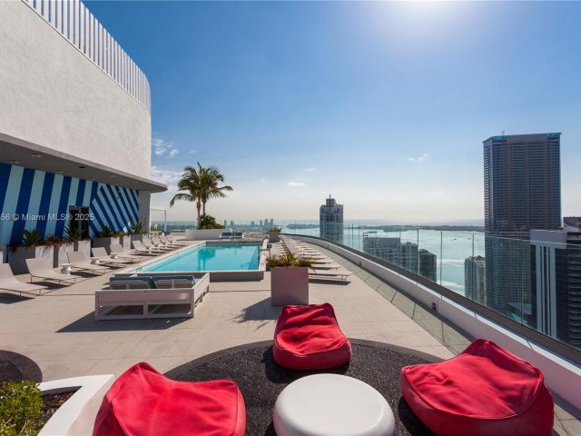 Apartment for sale  Unit #1004 - photo 5700251