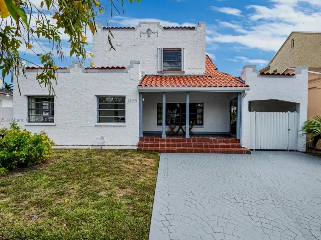 6-bedroom home for rent in Miami - 1428 SW 11th Ter N/A - MondialRealty