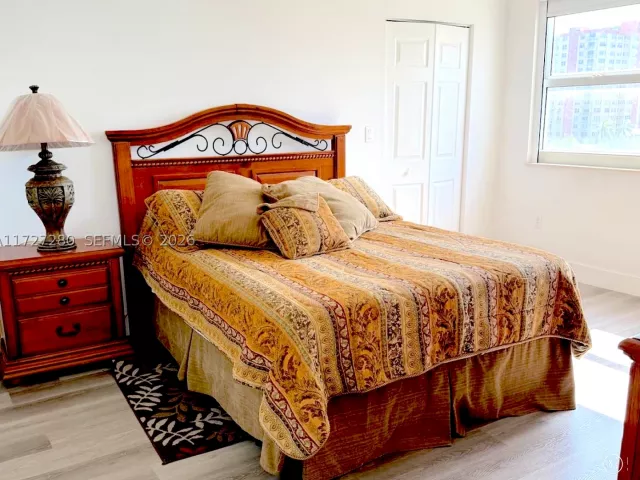 2-bedroom condo for rent in Hallandale Beach - 2080 S Ocean Dr 502 - MondialRealty