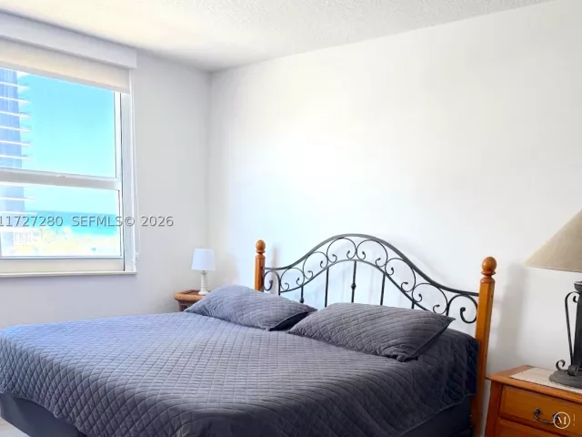 2-bedroom condo for rent in Hallandale Beach - 2080 S Ocean Dr 502 - MondialRealty