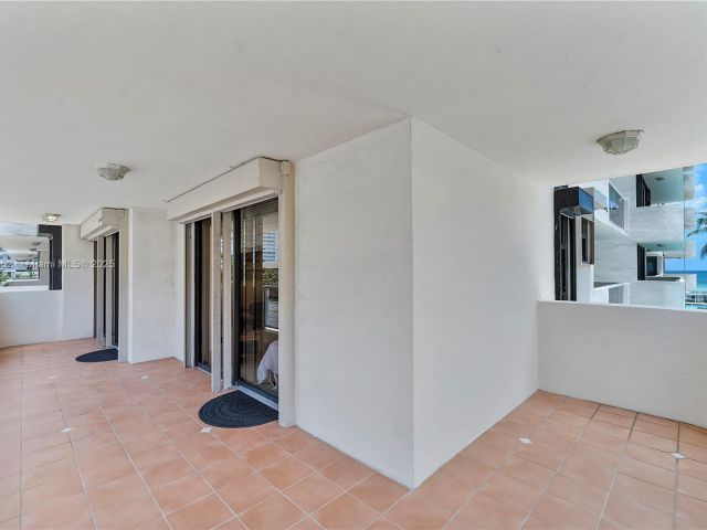 Apartment for sale  Unit #403 - photo 5689183