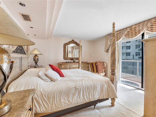 Apartment for sale  Unit #403 - photo 5689190