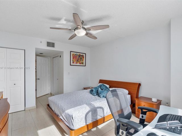 Apartment for sale  Unit #603 - photo 5717364