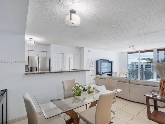 Apartment for sale  Unit #603 - photo 5717370