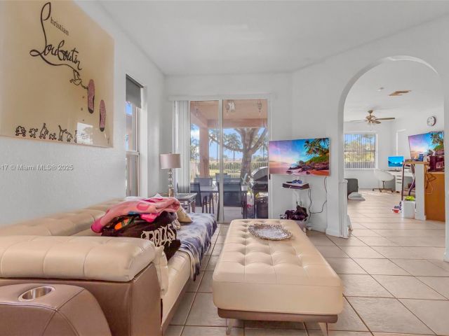 Home for sale at 3736 NE 9 CT - photo 5695244