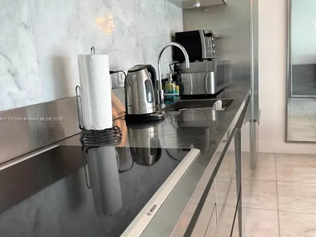 Apartment for sale  Unit #1505 - photo 5742822