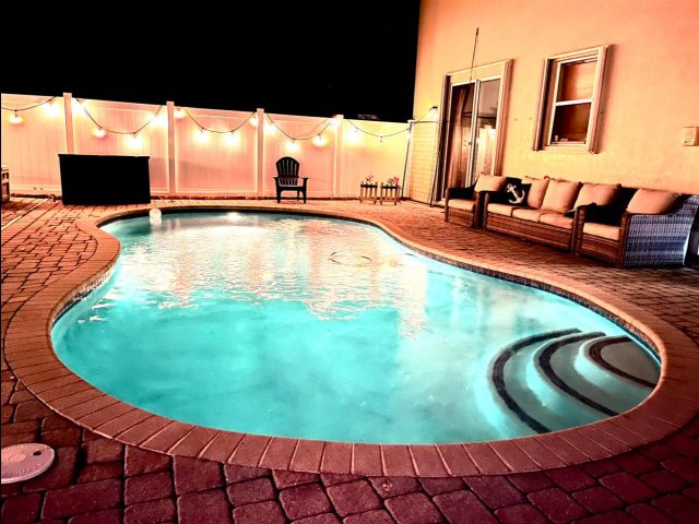 Home for sale at 5012 Victoria Circle - photo 5751238