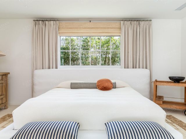 Home for sale at 3061 NE 42nd St - photo 5761447