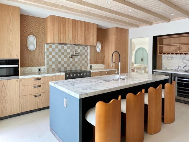 Home for sale at 3061 NE 42nd St - photo 5761448