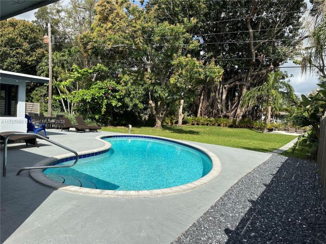 Home for sale at 513 NW 30th St - photo 5601279