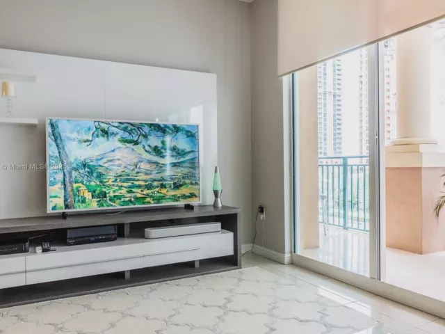 Apartment for rent  Unit #603 - photo 5672000