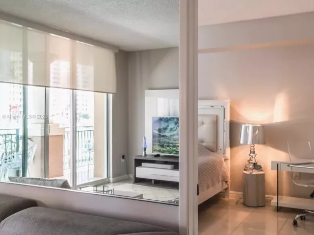 Apartment for rent  Unit #603 - photo 5672007