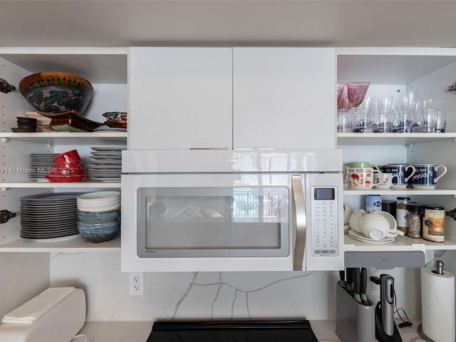 Apartment for rent  Unit #603 - photo 5671993