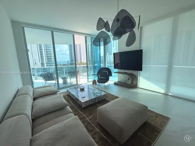 Apartment for rent  Unit #601 - photo 5602149