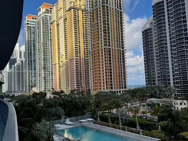 Apartment for rent  Unit #601 - photo 5602151