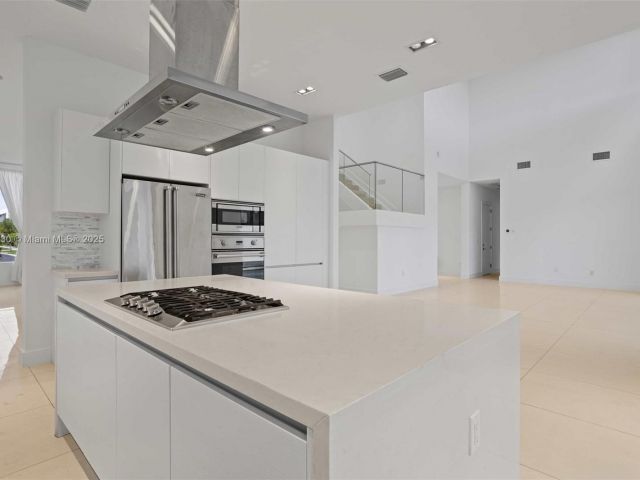 Home for sale at 10296 NW 74th Ter - photo 5586921