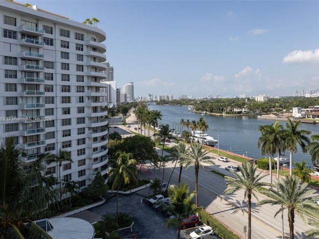 Apartment for rent  Unit #1006 - photo 6066905