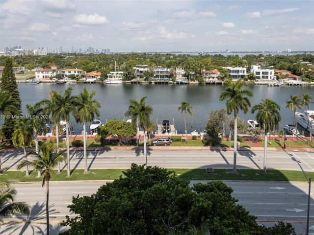 Apartment for rent  Unit #1006 - photo 6066906