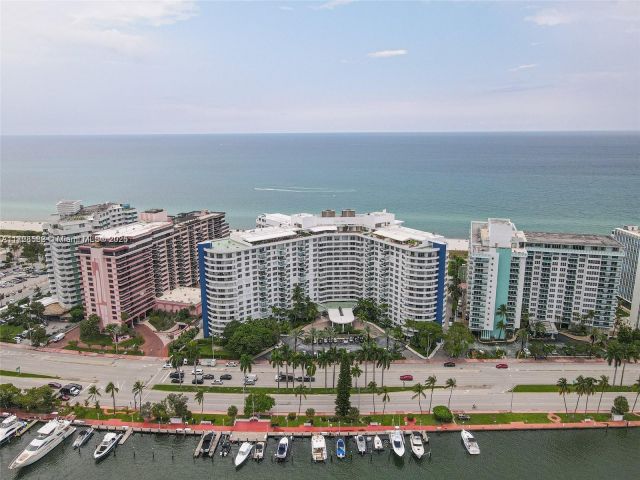 Apartment for rent  Unit #1006 - photo 6066907