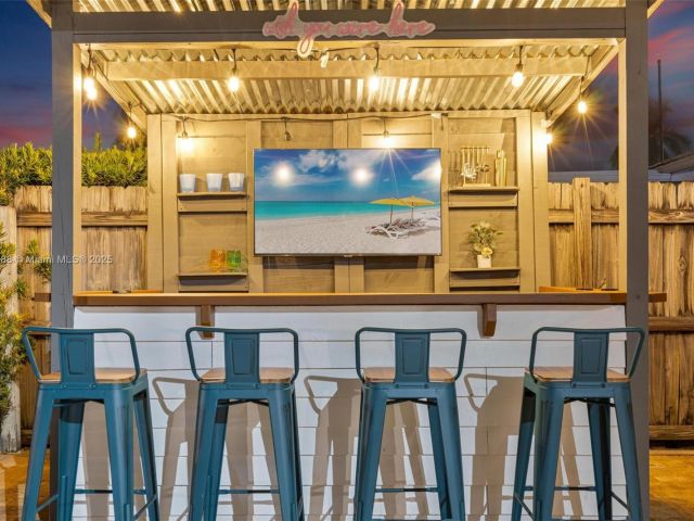 Home for rent at 2719 SE 11th St n/a - photo 5542878