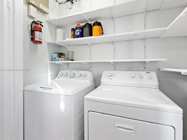 Home for rent at 2719 SE 11th St n/a - photo 5542879