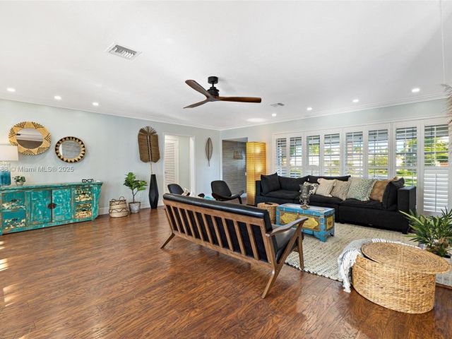 Home for rent at 2719 SE 11th St n/a - photo 5542886